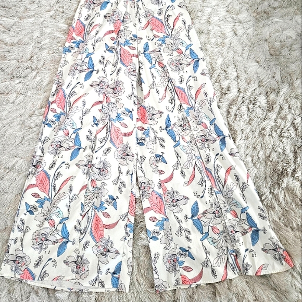NWT Fabrik Wide Leg White, Pink and Blue Floral Print Jumpsuit. - Picture 7 of 13